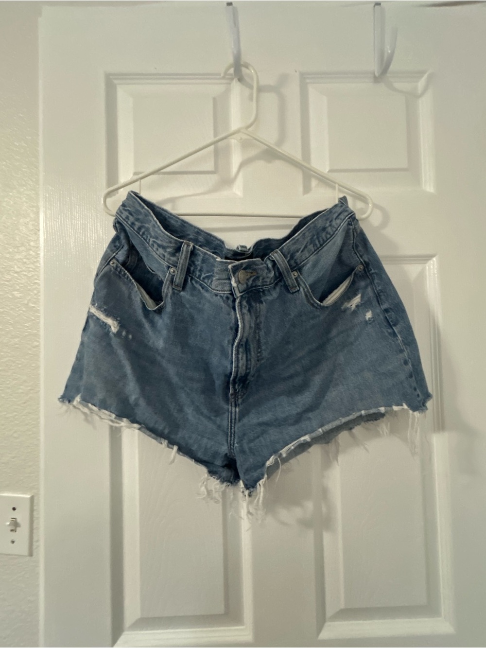 Uniqlo High-Waist Distressed Denim Shorts - Light Blue